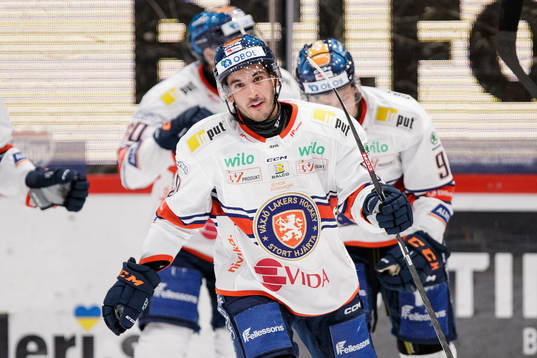 Växjös Jayden Halbgewachs jublar