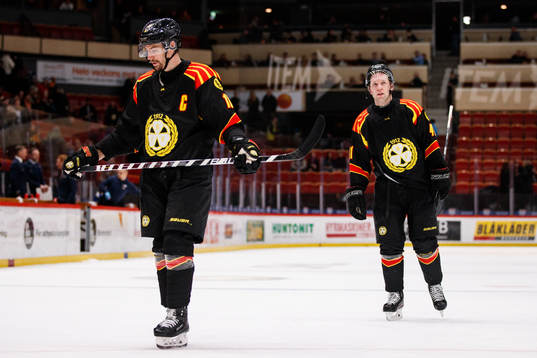 Brynäs Anton Rödin och Greg Scott deppar