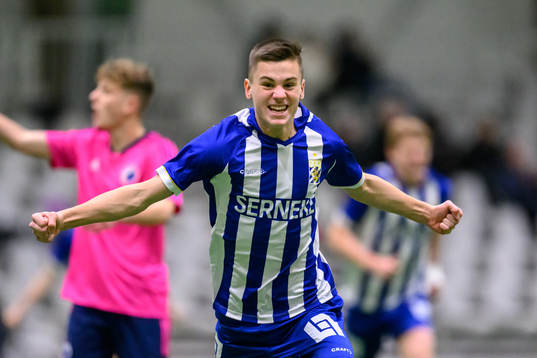 IFK Göteborgs Leo Radakovic jublar