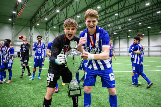 IFK Göteborgs målvakt Linus Dahlgren och Oliver Thoresson