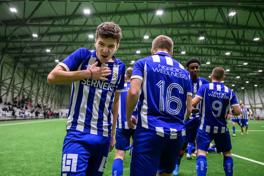 IFK Göteborgs Lion Beqiri jublar