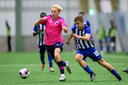 FC Köpenhamns Hialte Bidstrup och IFK Göteborgs Noa Linden