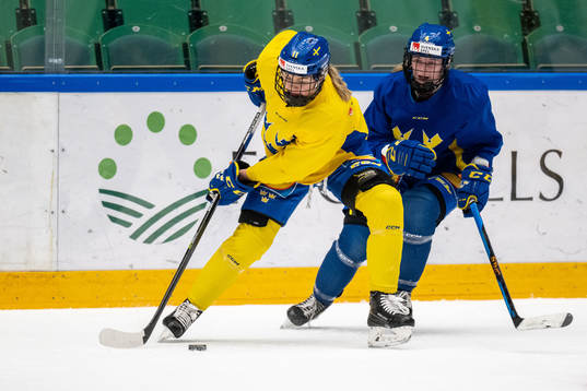 Josefin Bouveng and Linnéa Andersson of Sweden at a