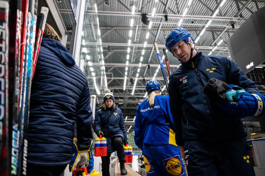 Goalie coach Ola Kahem of Sweden at a training session