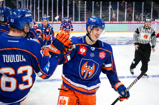 Jori Lehterä of Tappar celebrates the 1-0 goal
