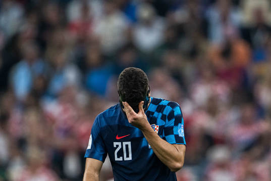 Josko Gvardiol of Croatia looks dejected
