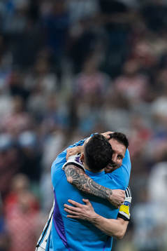 Lionel Messi and Leandro Paredes of Argentina celebrate