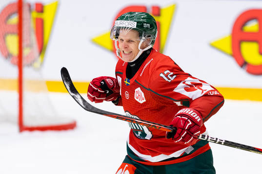Max Friberg of Frölunda celebrates