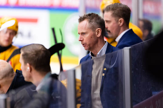 Head coach Robert Ohlsson of Skellefteå
