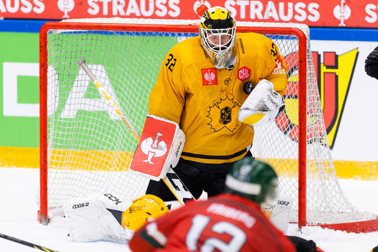 Goaltender Linus Söderström of Skellefteå saves a shot