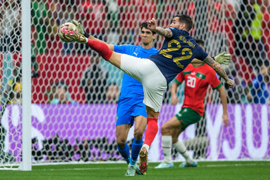 Theo Hernandez of France scores 1-0