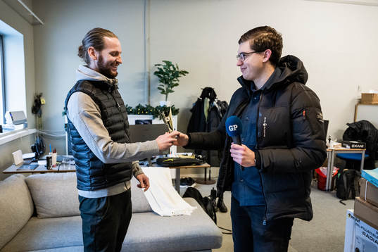 Ahlafors Daniel Tidstrand tar emot Göteborgs Postens pris