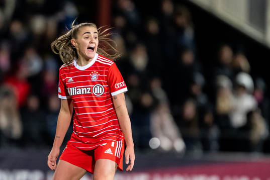 Georgia Stanway of Bayern