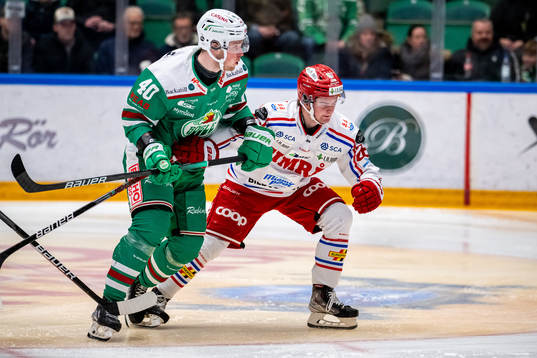 Rögles Oskar Stål-Lyrenäs  och Timrås Noel Edfeldt