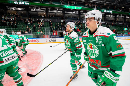 Rögles Theo Nordlund och Viktor Grahn jublar