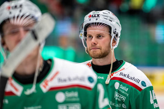 Rögles Viktor Grahn jublar