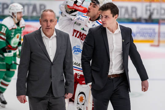 Rögles assisterande tränare Lars Johansson och