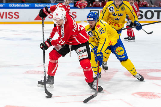 Calvin Thuerkauf of Switzerland and Jacob de la Rosa of