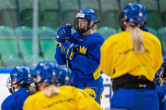 Sara Hjalmarsson of Sweden at a training session