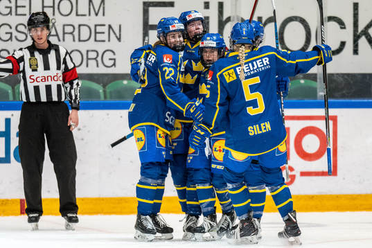 Sara Hjalmarsson of Sweden celebrates scoring 1-0