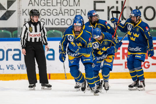 Sara Hjalmarsson of Sweden celebrates scoring 1-0