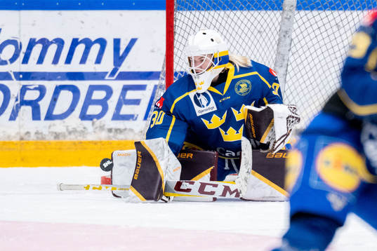 Goaltender Emma Söderberg of Sweden