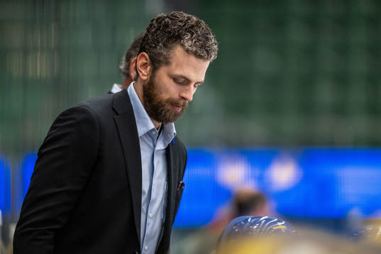 Head coach Ulf Lundberg of Sweden looks dejected