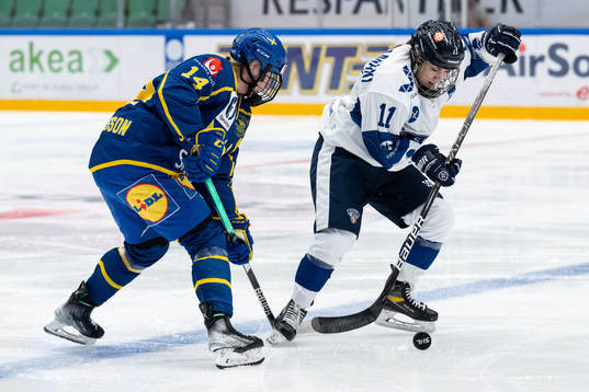 Thea Johansson of Sweden and Nea Katajamäki of Finland