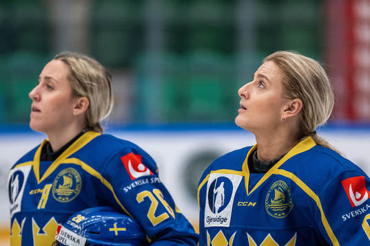 Hanna Olsson and Josefine Holmgren of Sweden