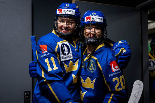 Josefin Bouveng and Fanny Rask of Sweden