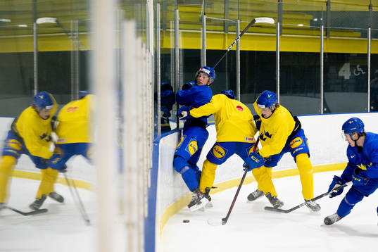Noah Östlund of Sweden at a practice session