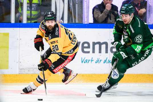 Luleås Jack Connolly och Färjestads Remi Elie