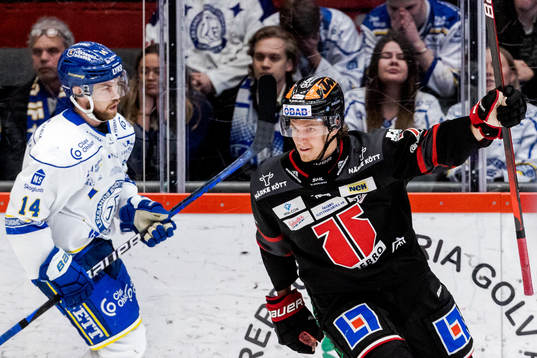 Örebros Marcus Hardegård jublar
