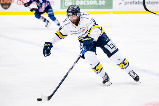 HV71s Taylor Matson