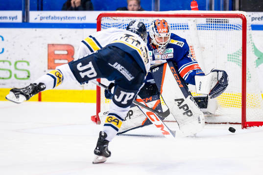 Växjös målvakt Adam Åhman