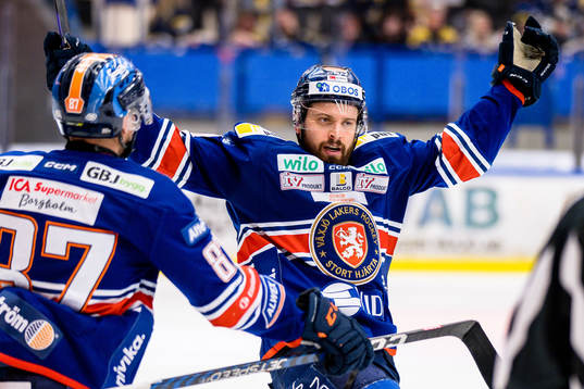 Växjös Lukas Bengtsson jublar