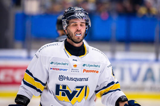 HV71s Niklas Hjalmarsson deppar