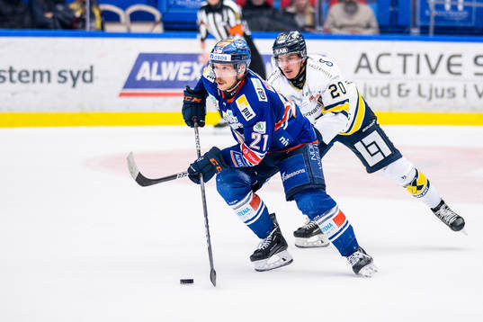 Växjös Brian Cooper och HV71s André Petersson