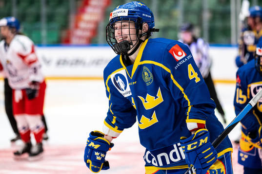 Linnéa Andersson of Sweden celebrates scoring 3-0