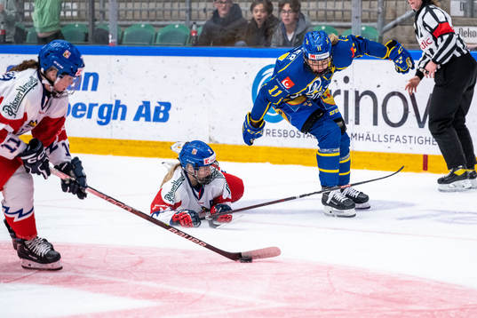 Aneta Tejralova of Czech Republic and Josefin Bouveng of