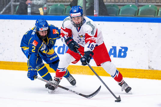 Nathalie Lidman of Sweden and Michaela Pejzlova of Czech