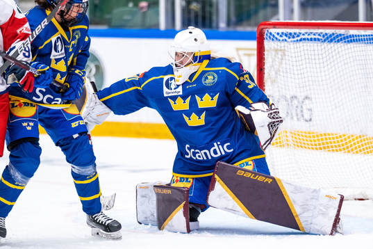 Goaltender Emma Söderberg of Sweden