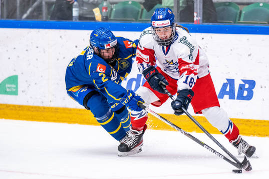 Nathalie Lidman of Sweden and Michaela Pejzlova of Czech