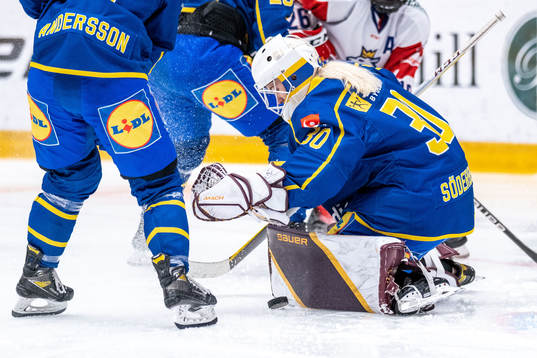 Goaltender Emma Söderberg of Sweden