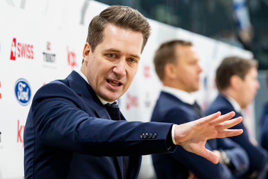 Head coach Sam Hallam of Sweden