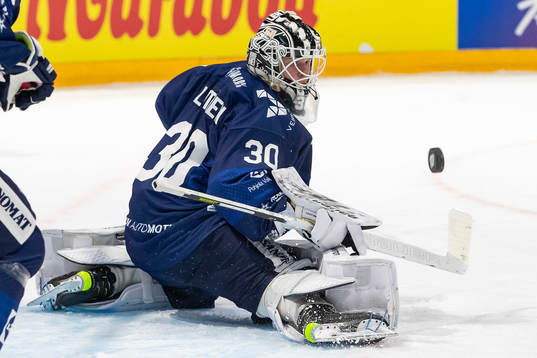 Goaltender Lassi Lehtinen of Finland