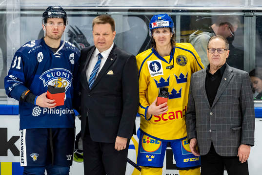 Iiro Pakarinen of Finland and Marcus Sörensen of Sweden