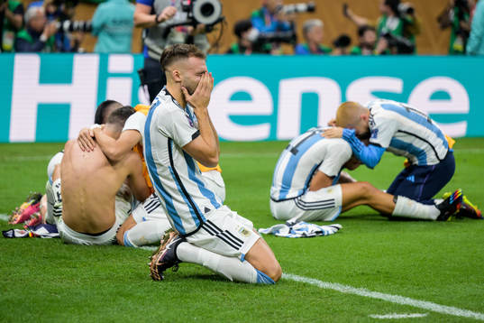Players of Argentina celebrate