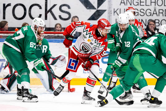 Rögles Vojtech Mozik Vojtech och Brady Ferguson mot