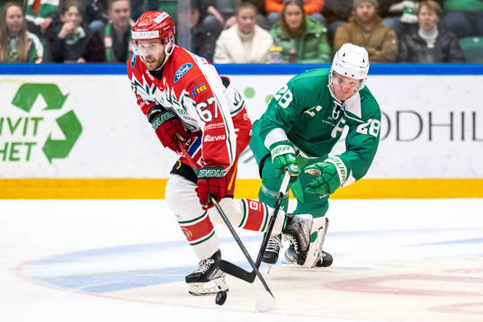Frölundas Jacob Nilsson och Rögles Anton Bengtsson